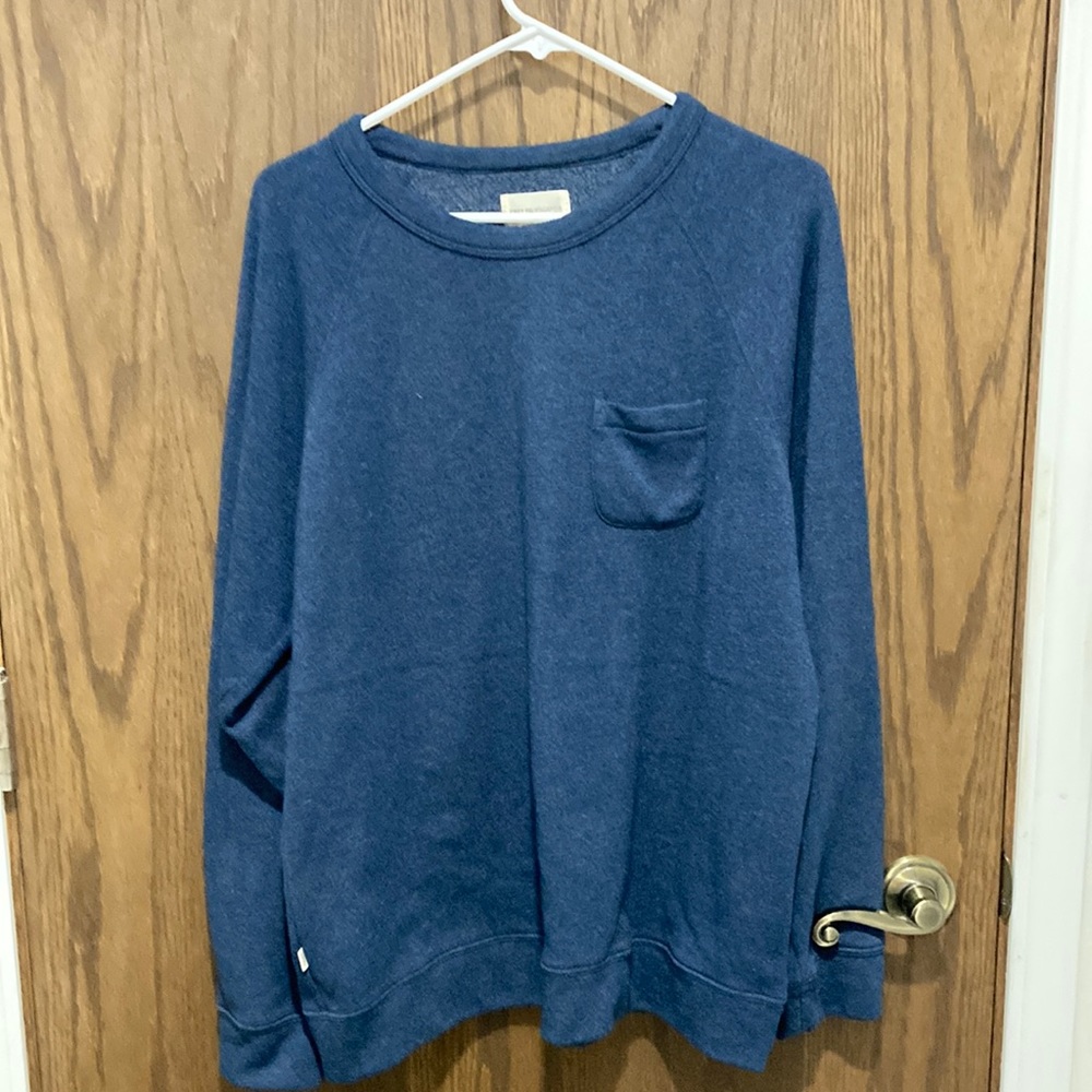 Obey Men's Blue Crewneck Sweatshirt